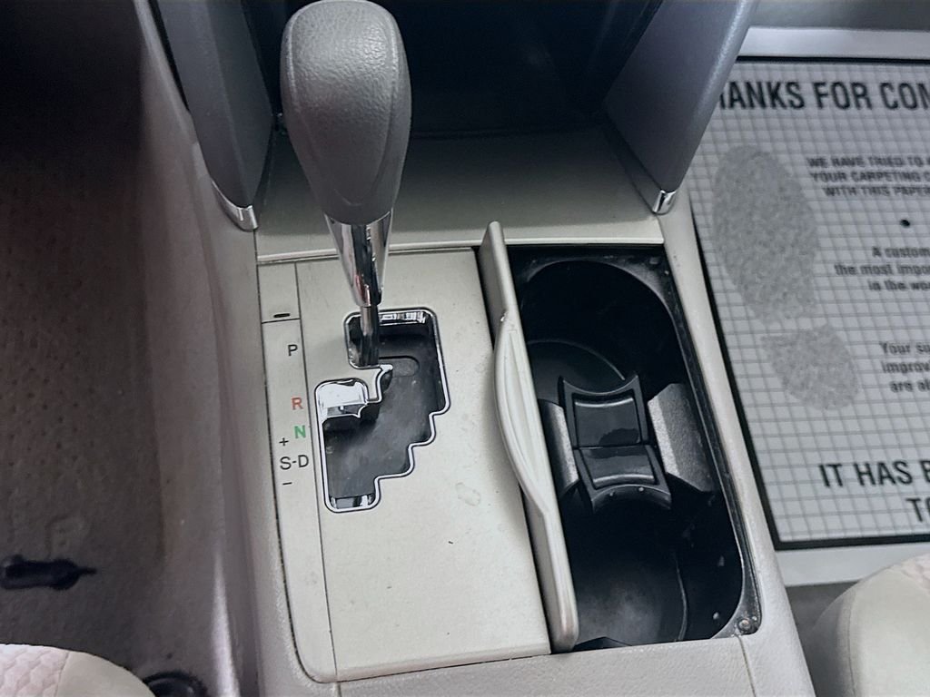 Used 2011 Silver Toyota  image 16