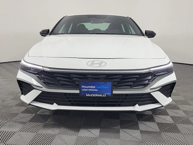 2025 Hyundai Elantra Blue - Photo 7