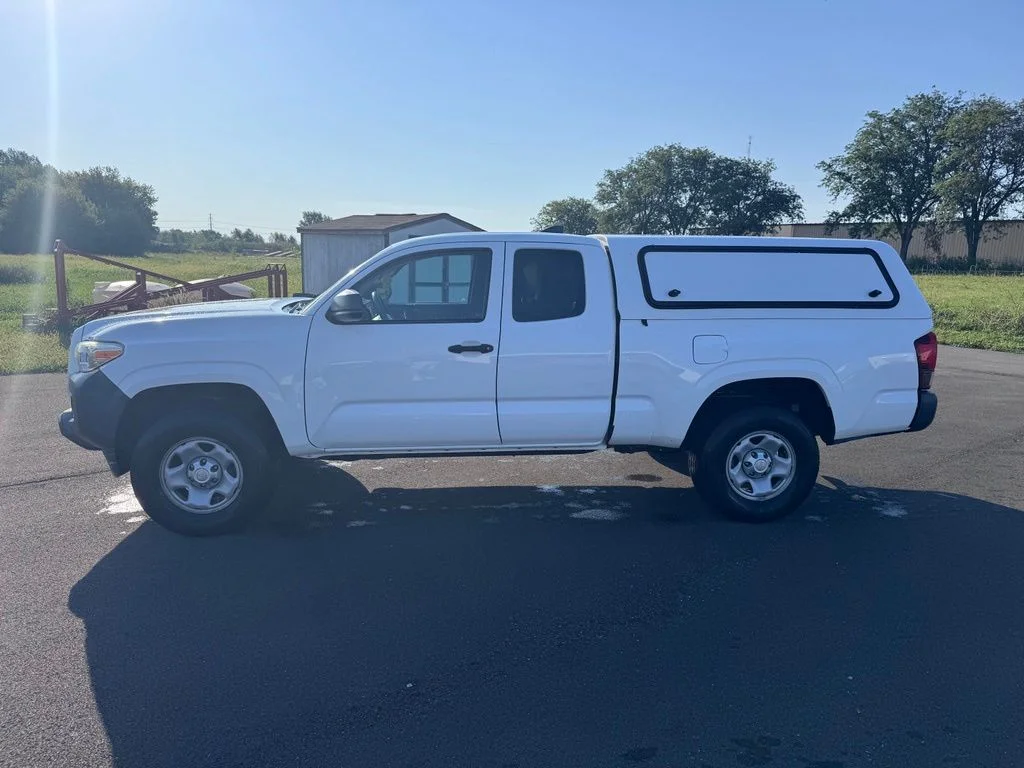 Used 2019 Super White Toyota SR image 4