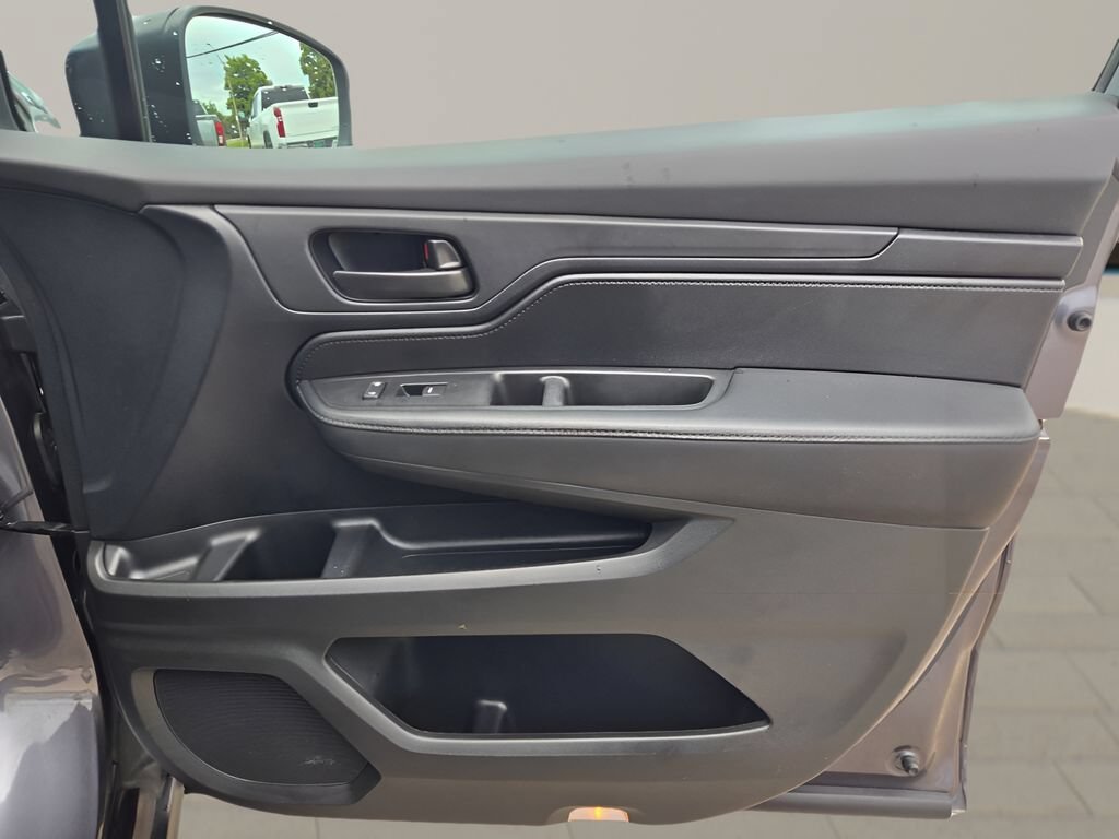 Used 2024 Gray Honda EX-L image 10