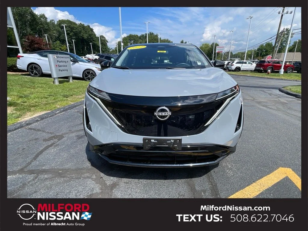 Certified Used 2024 Gray Nissan ENGAGE image 7