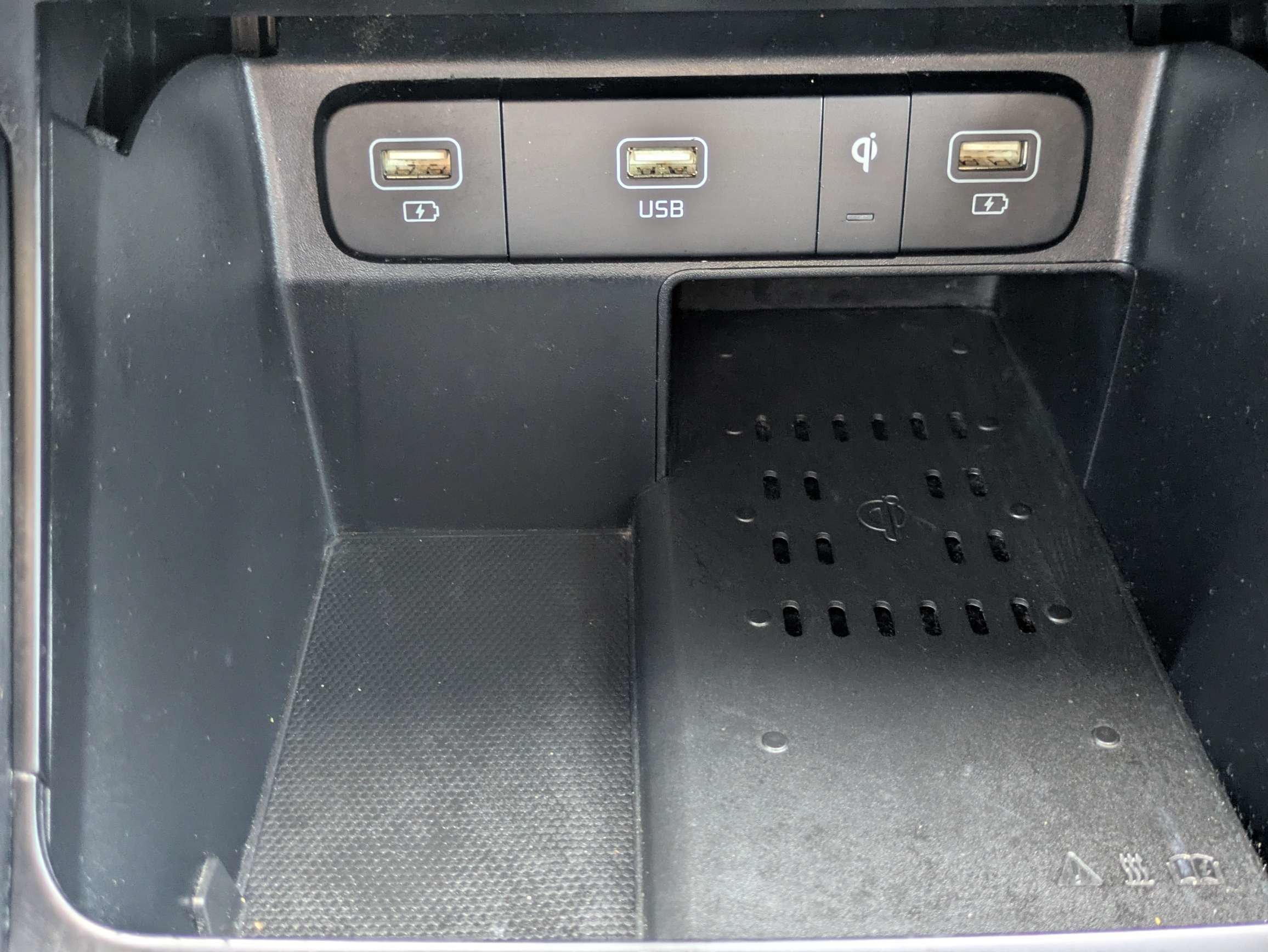 Certified Used 2022 Ebony Black Kia X-Line EX image 27