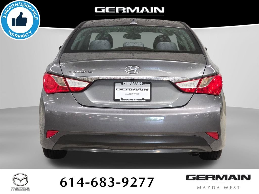 Used 2014 Gray Hyundai GLS image 10