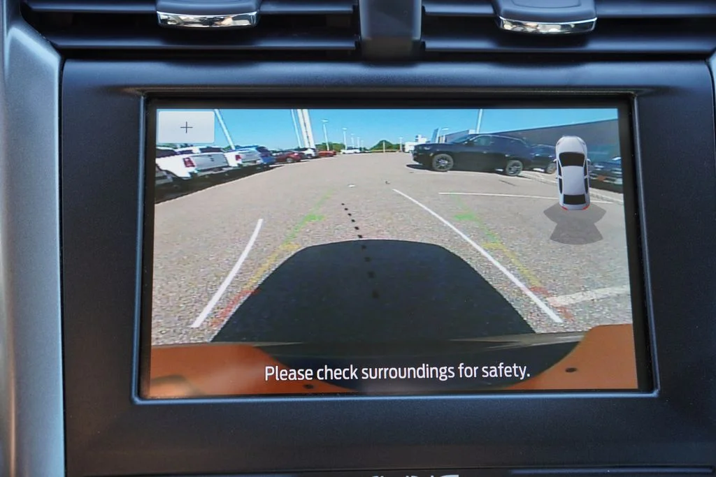 Used 2020 Blue Ford SE image 32