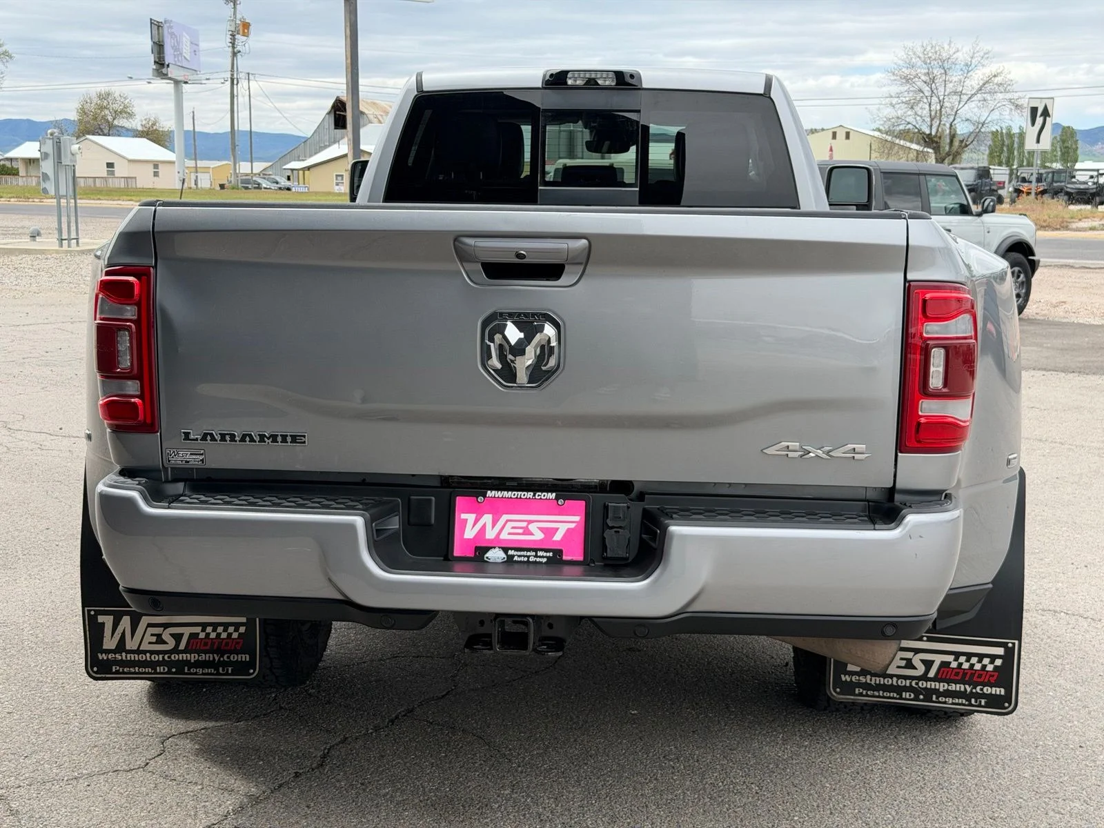 Used 2024 Silver Ram Laramie image 8