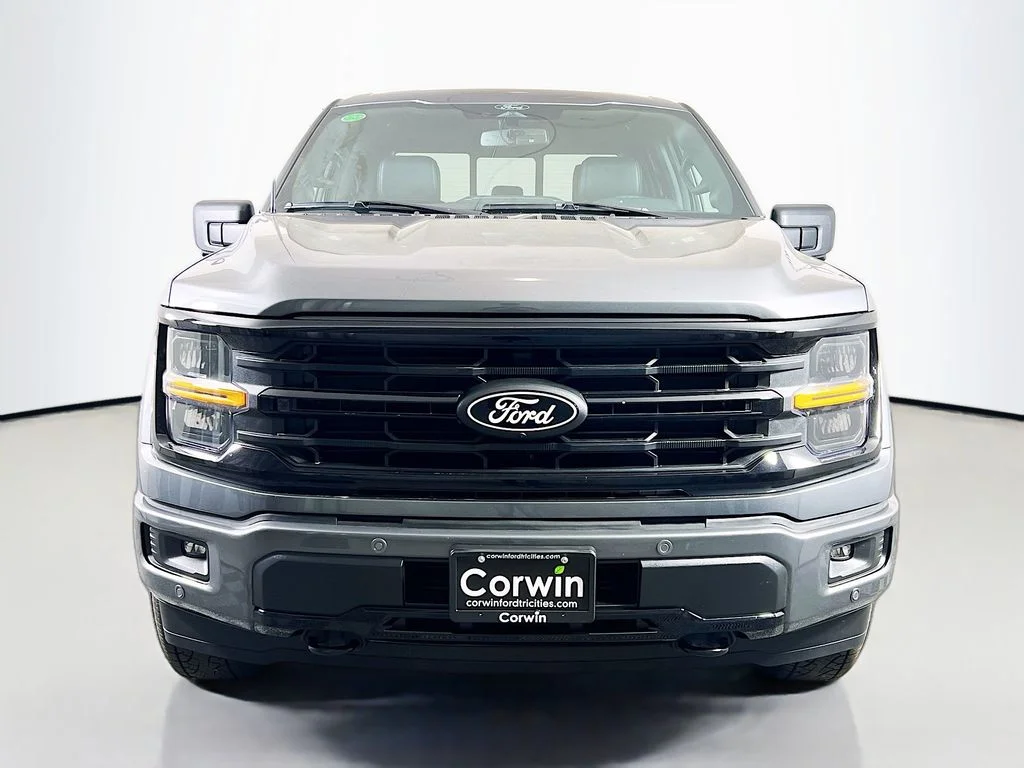 New 2026 Carbonized Gray Metallic Ford XLT image 4