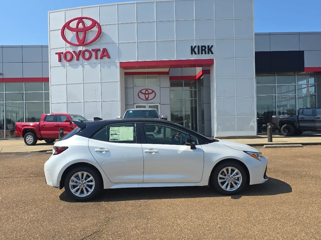 2026 Toyota Corolla SE CVT's photo