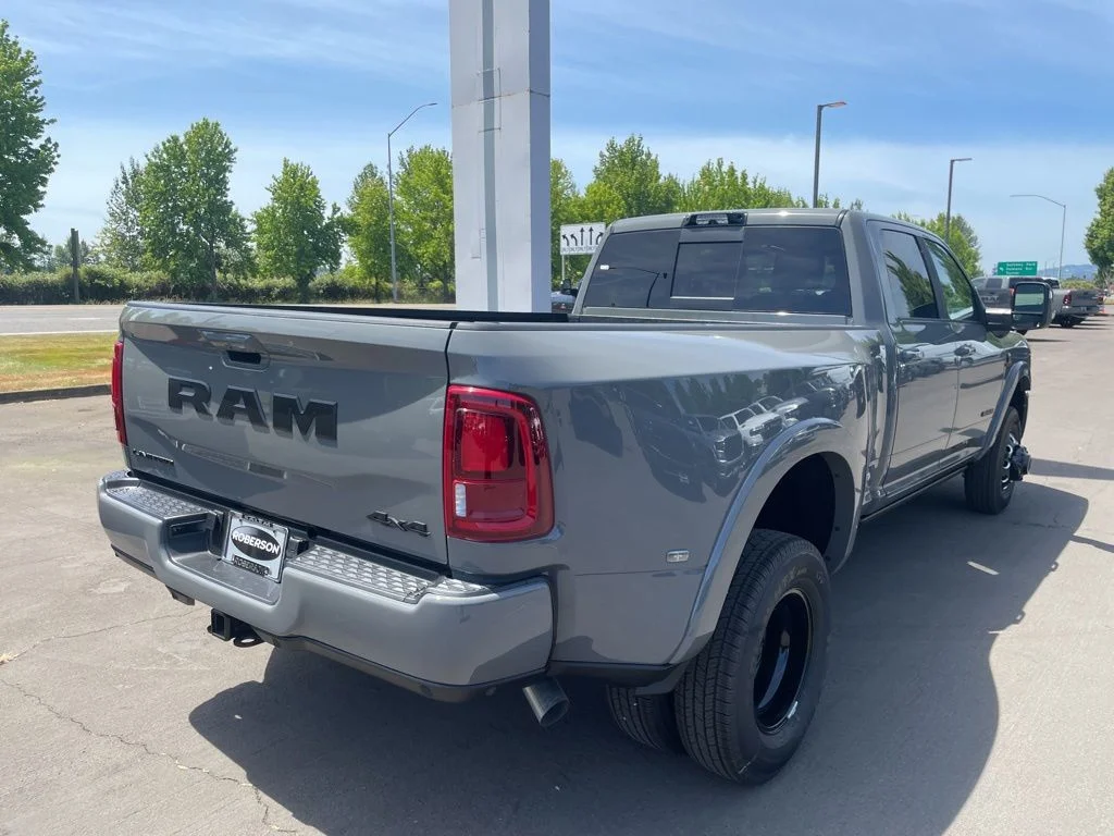 New 2026 Ceramic Gray Clear-Coat Exterior Paint RAM Limited image 6