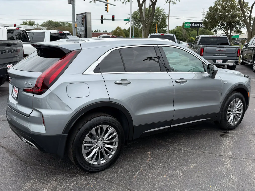 2024 Cadillac XT4 Premium Luxury - Photo 12
