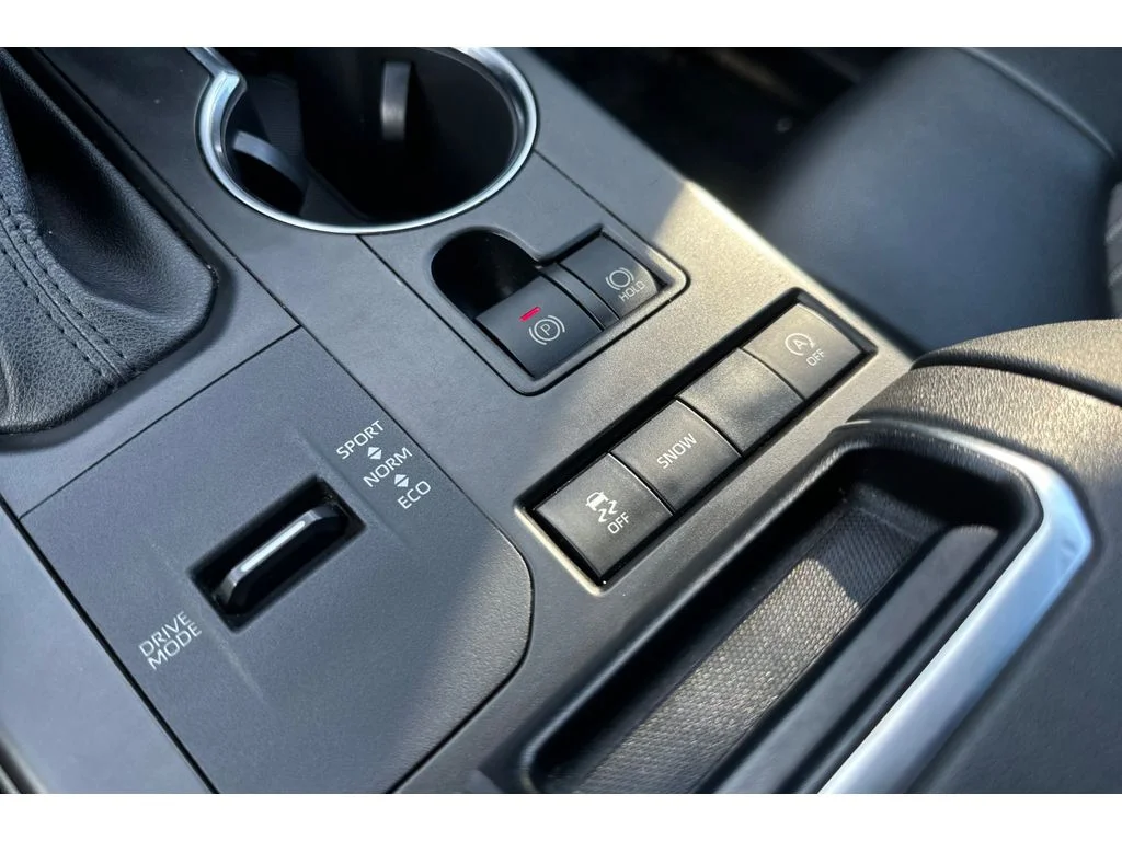Used 2021 Ruby Flare Pearl Toyota XSE image 33