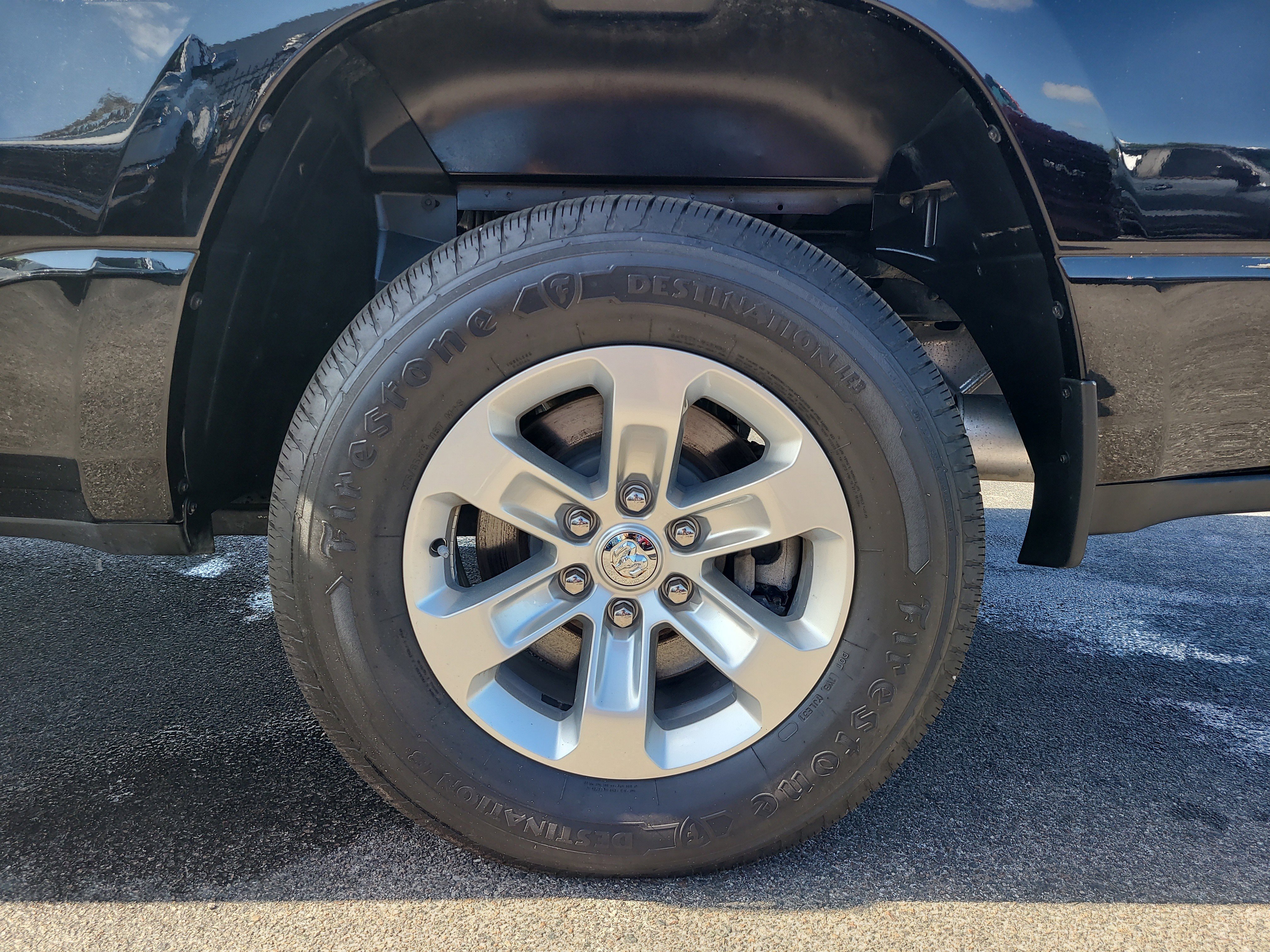 Used 2024 Diamond Black Crystal Pearlcoat Ram Laramie image 9