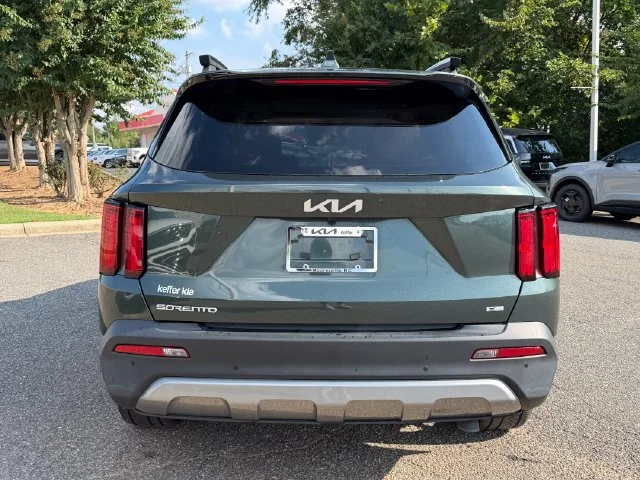 Certified Used 2023 Green Kia X-Line SX Prestige image 4