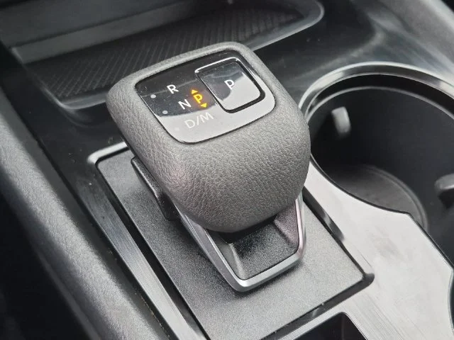 Used 2025 White Nissan SV image 27