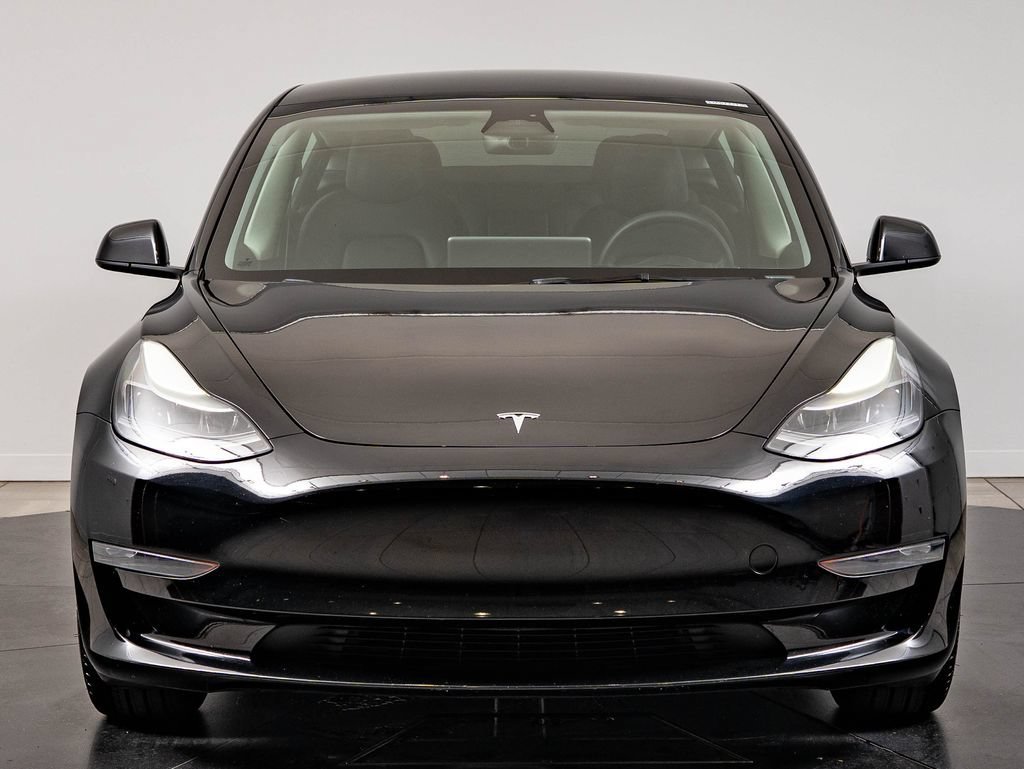 Used 2023 Black Tesla  image 2
