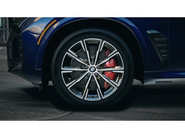 New 2026 Tanzanite Blue II Metallic BMW xDrive40i image 7