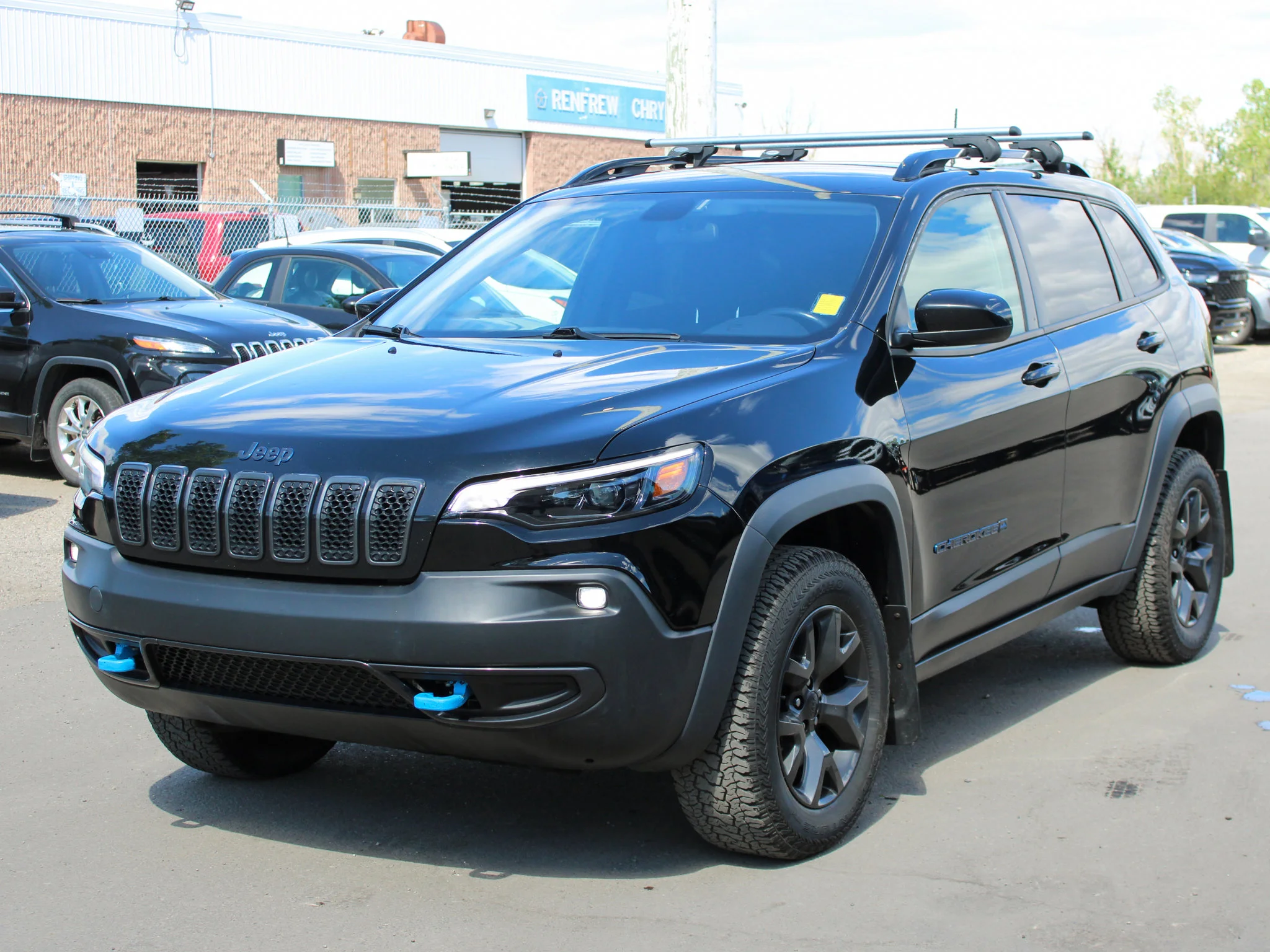 Certified Used 2019 Black Jeep Upland * One Owner | V6 | Apple CarPlay | Heated Seats | Roof Rails | Backup Camera image 12