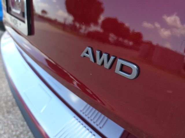 Used 2026 Red Nissan SV image 5
