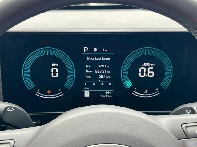 Used 2025 Black Hyundai SEL image 8