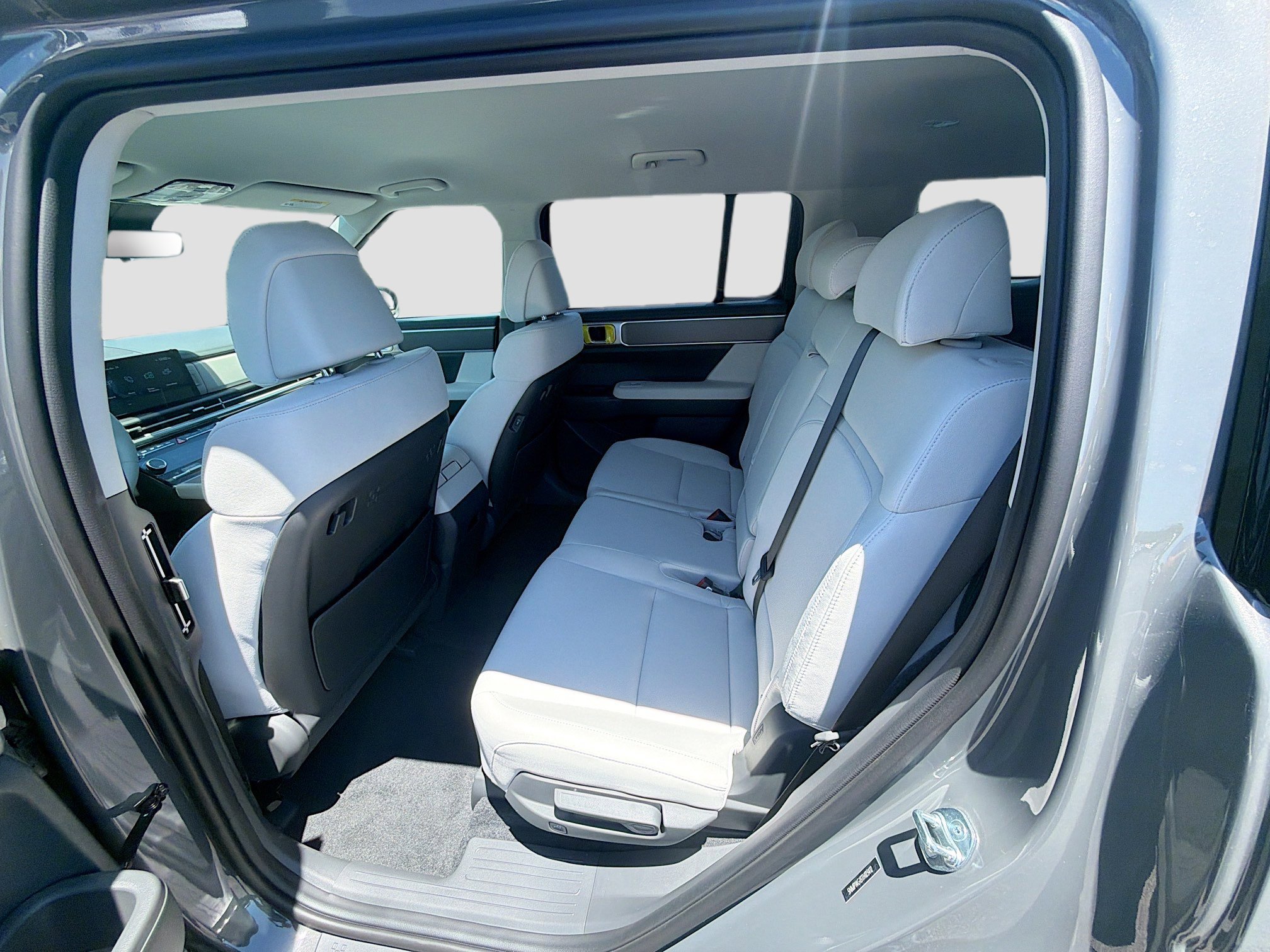 New 2026 Hampton Gray Hyundai SE image 41