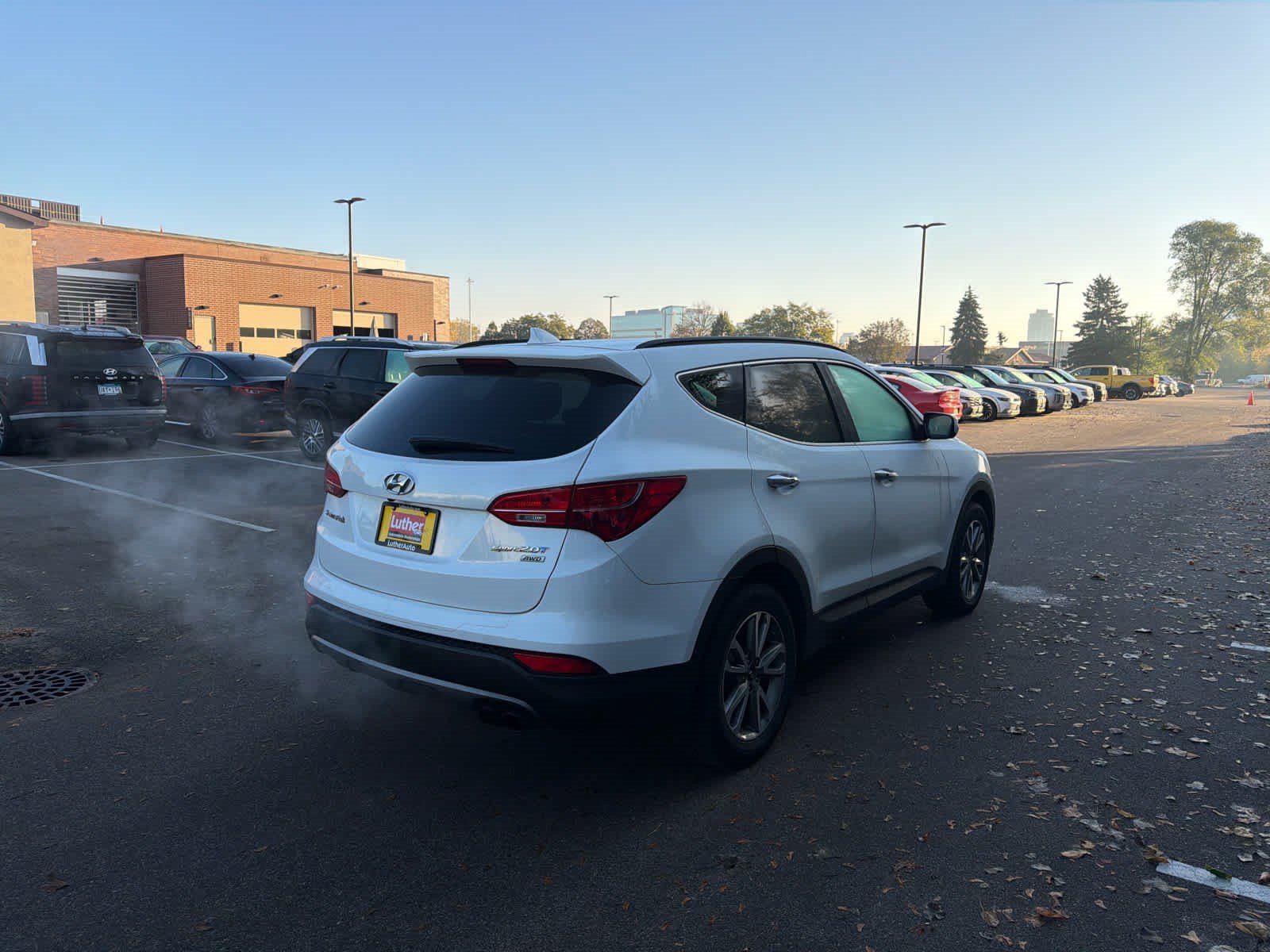 Used 2016 Frost White Pearl Hyundai  image 2