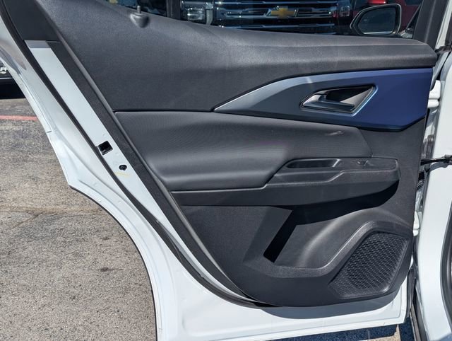 New 2026 Summit White Chevrolet LT image 8