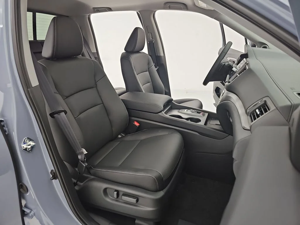New 2026 Sonic Gray Pearl Honda RTL image 12