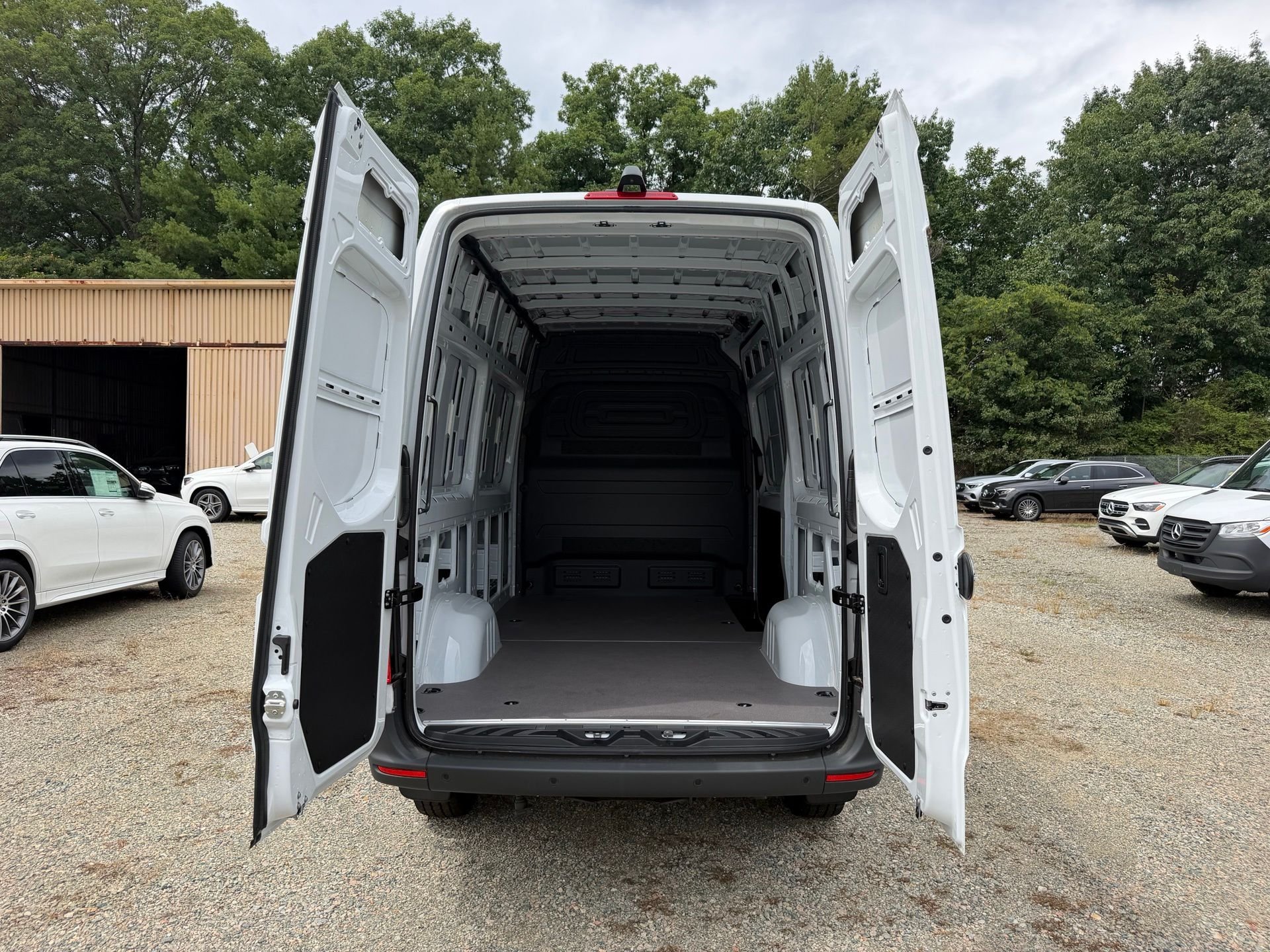 New 2026 Arctic White Mercedes-Benz Cargo 144 WB image 30