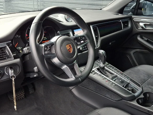 Used 2018 Black Porsche Sport Edition image 4