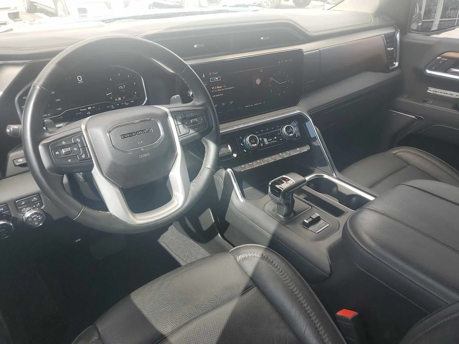 Used 2023 ONYX BLACK GMC Denali image 24