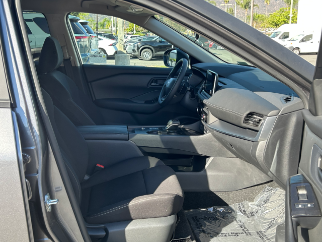 Used 2026 Gray Nissan S image 18