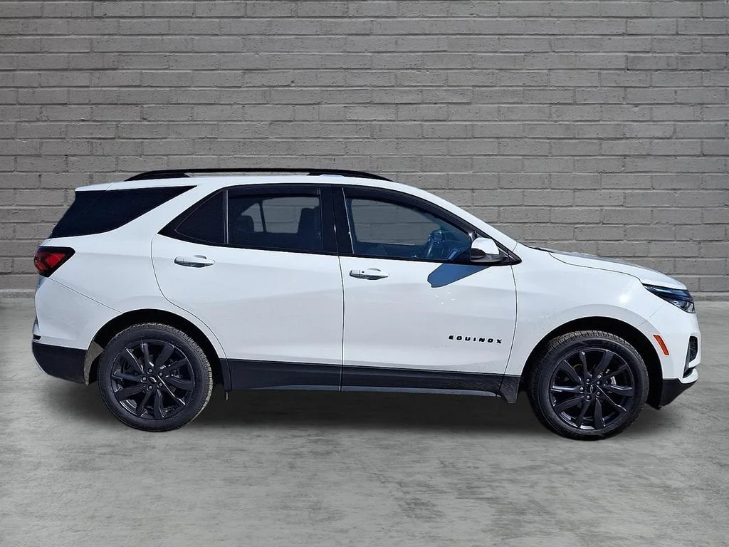 Used 2024 Summit White Chevrolet RS image 42