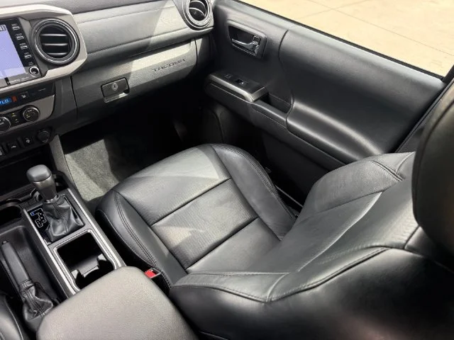 Certified Used 2022 MAGNETIC GRAY MET. Toyota Limited image 21