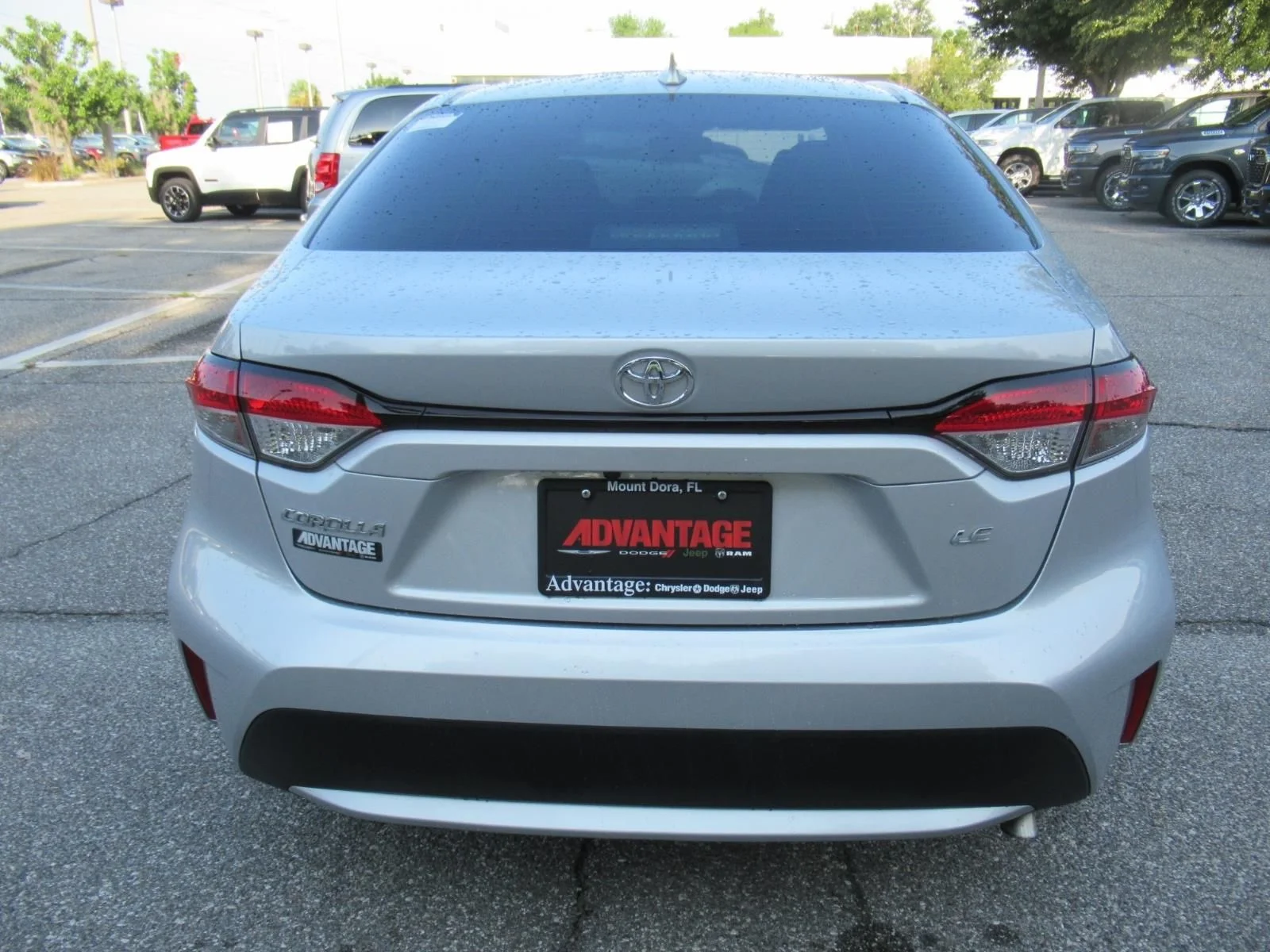 Used 2022 Silver Toyota LE image 6