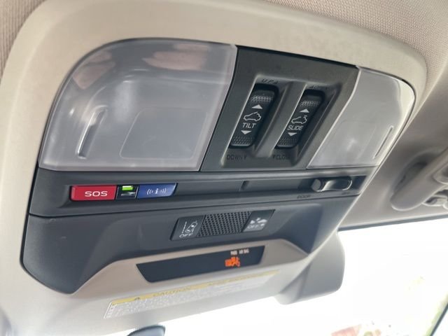 Used 2019 Gray Subaru 2.0i Limited image 24