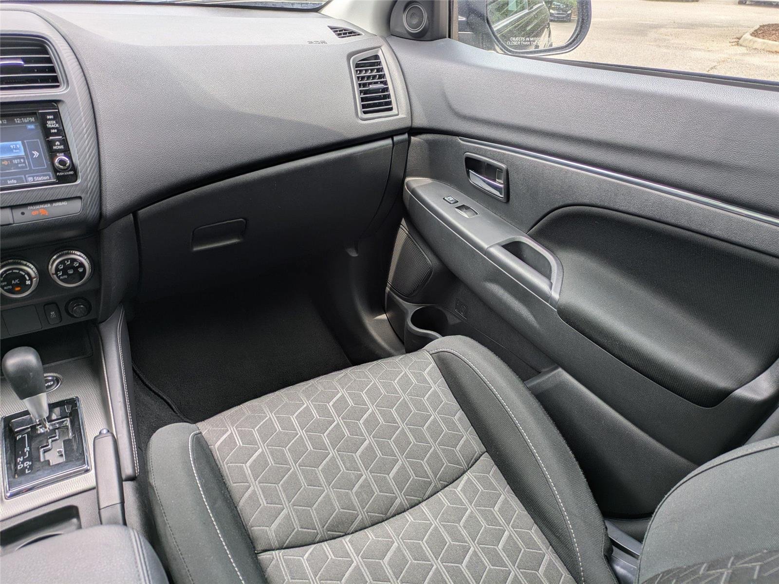 Used 2025  Mitsubishi S image 17