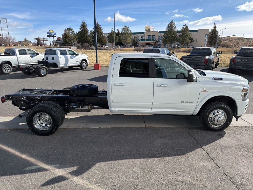 2026 RAM 3500 Chassis Big Horn - Photo 9