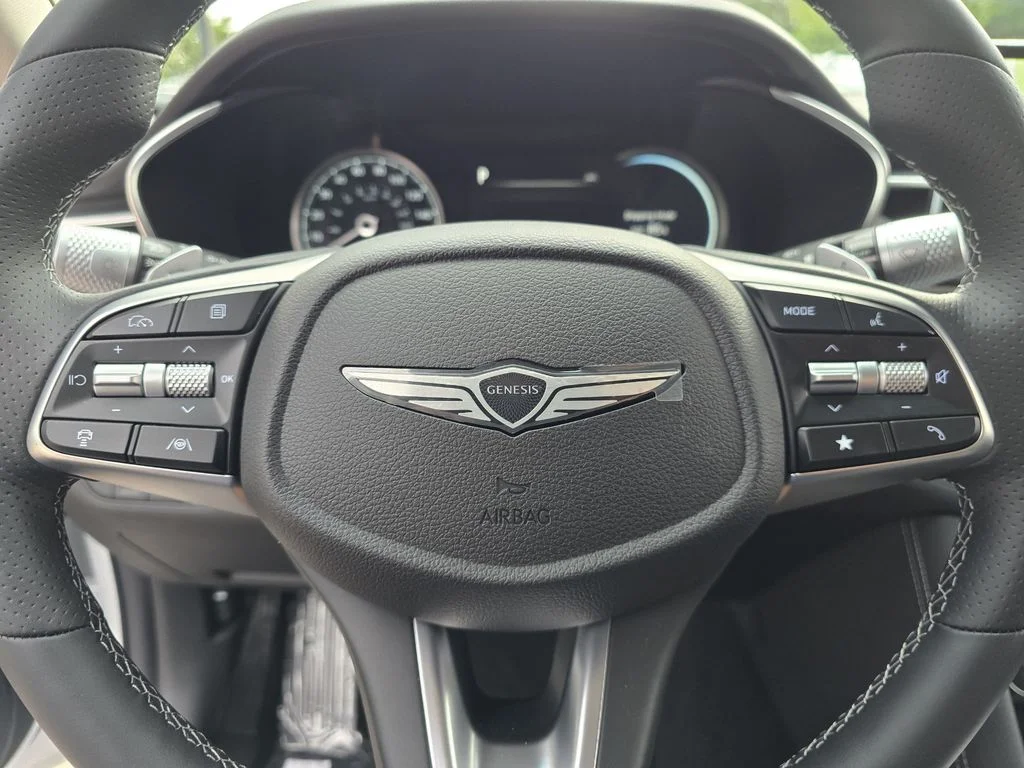 New 2026 White Genesis 2.5T image 17