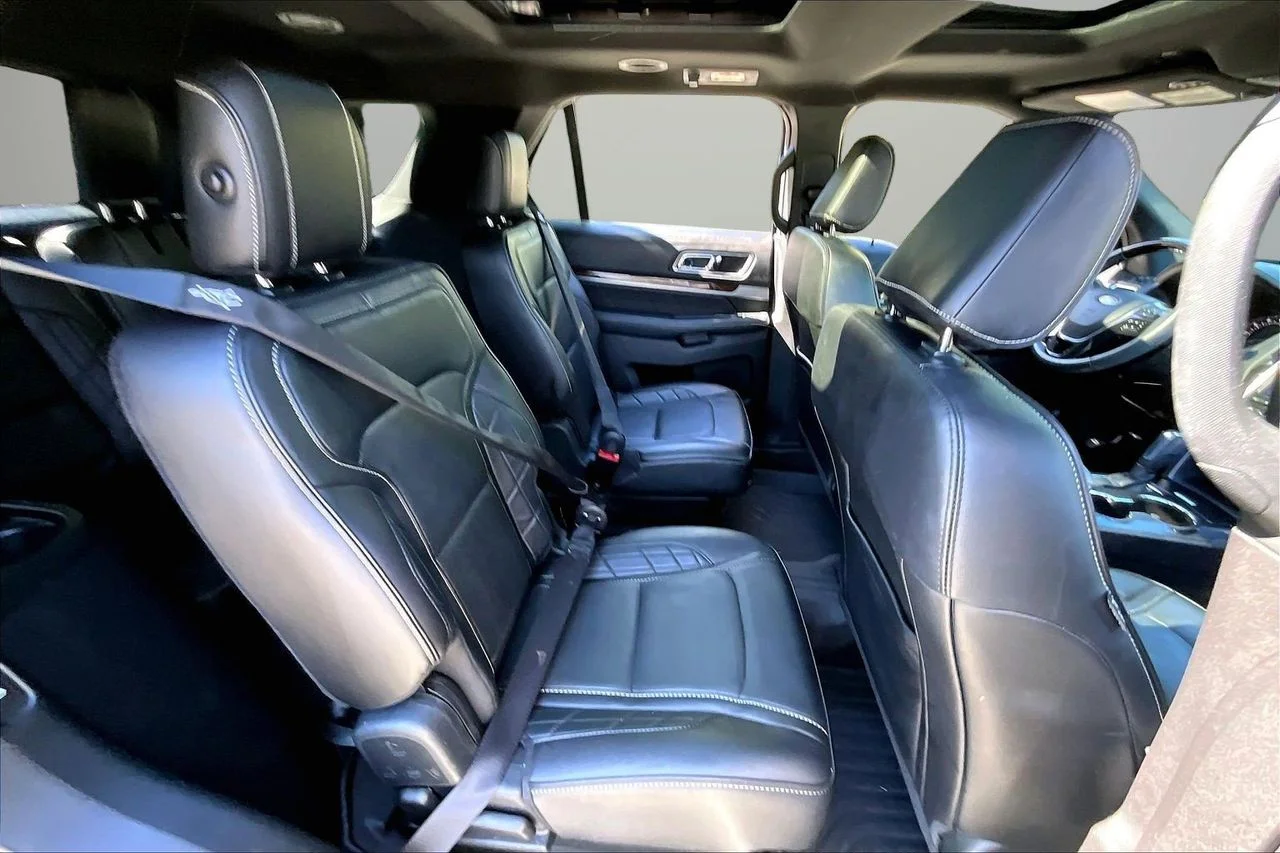 Certified Used 2018 Gray Ford Platinum image 25