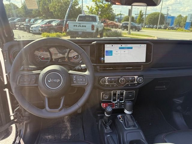 Certified Used 2025 Black Clearcoat Jeep Rubicon X image 10