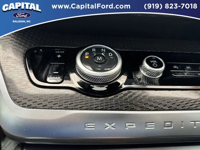 Used 2025 Gray Ford Platinum image 30