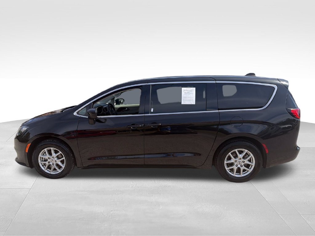 Used 2023 Black Chrysler LX image 2