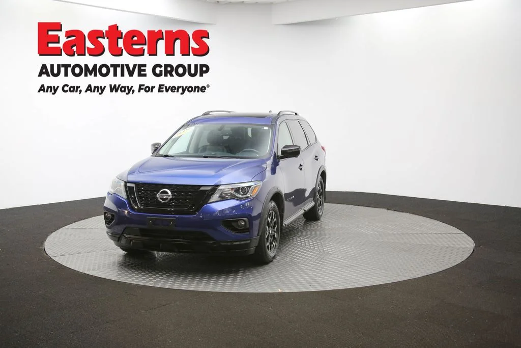 Used 2020 Blue Nissan SL image 56