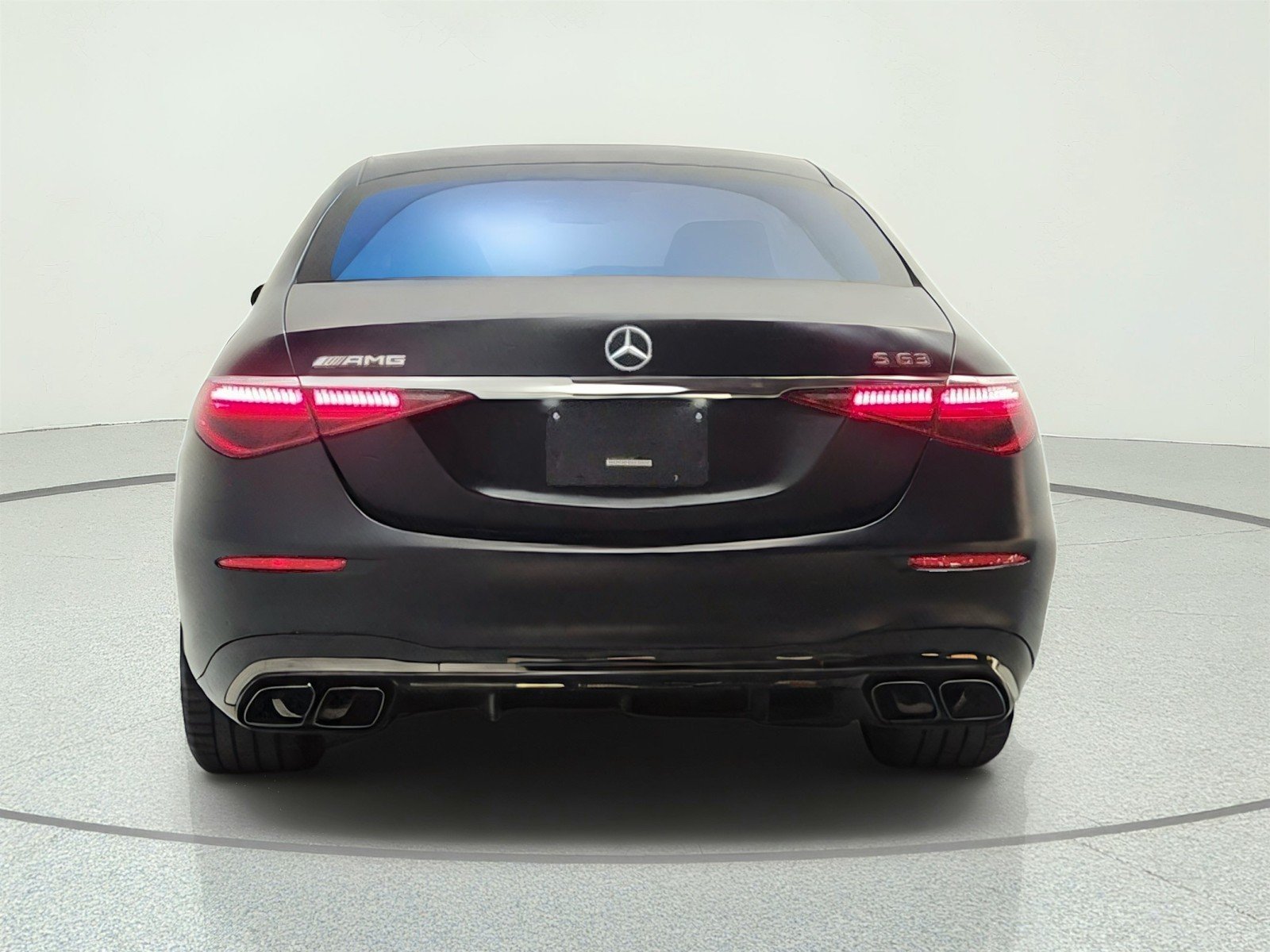 Used 2025 MANUFAKTUR Signature Night Black Magno Mercedes-Benz AMG® S 63 E 4MATIC Sedan image 6