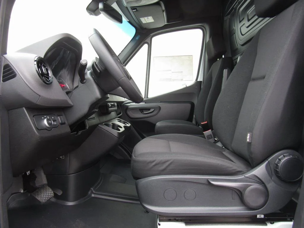 2025 Mercedes-Benz Sprinter Cargo Van Base - Photo 46