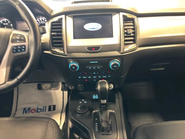 Used 2021 White Ford XLT image 12