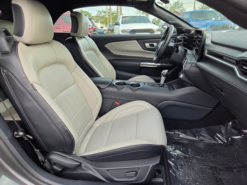 Used 2024 Gray Ford EcoBoost Premium image 16
