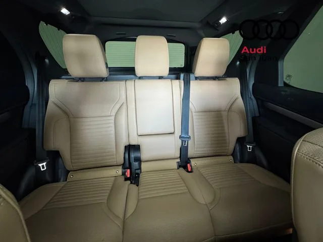 Used 2024 White Land Rover Dynamic SE image 15