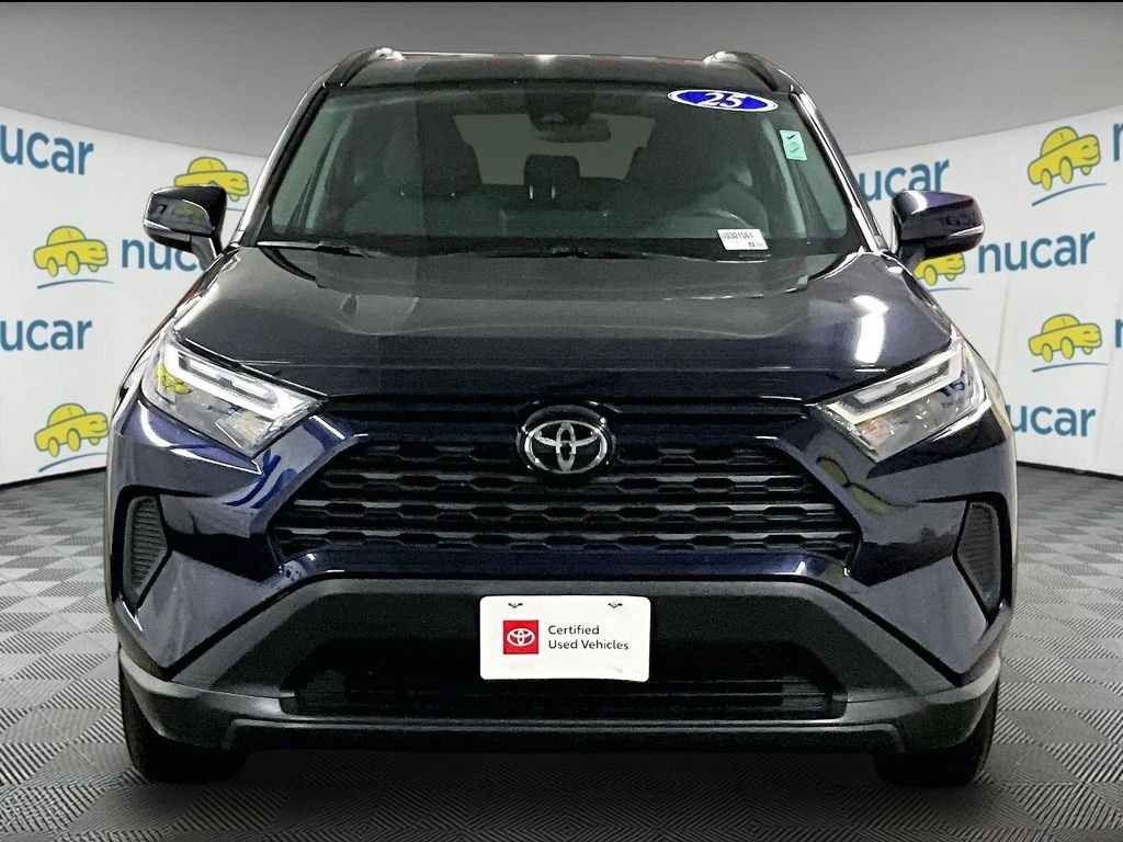 Used 2025  Toyota XLE image 2