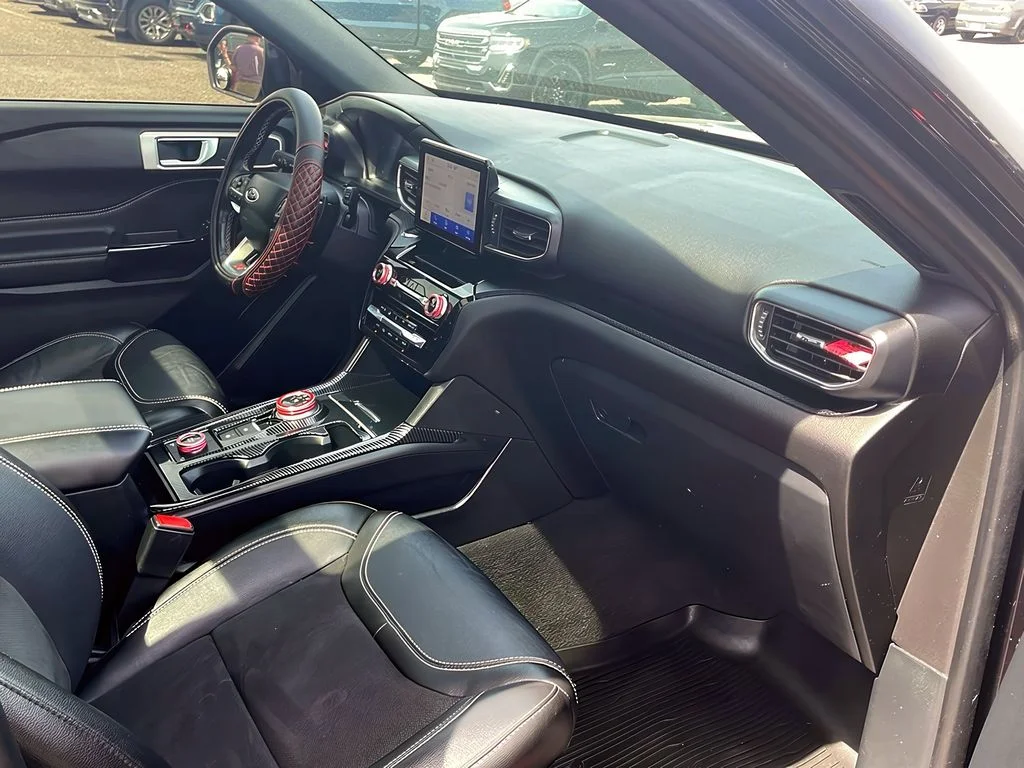 2022 Ford Explorer ST - Photo 16