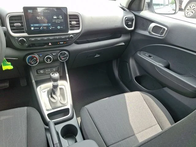 New 2026 Silver Hyundai SE image 11